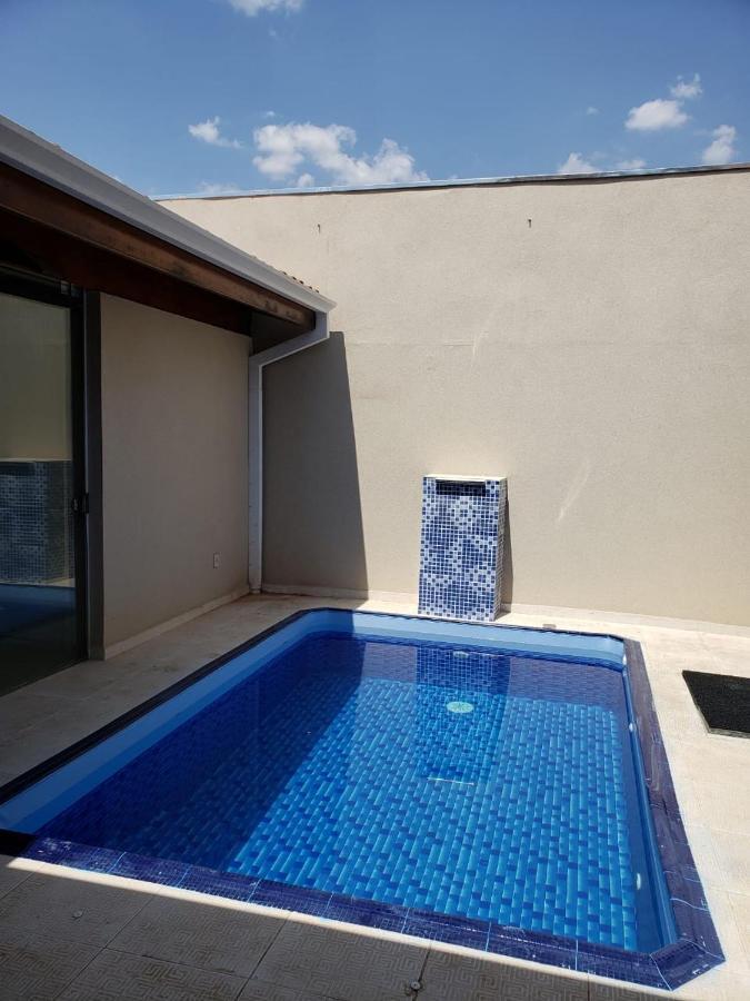 Villa Casa Temporada Olimpia 8 Pessoas Com Piscina Exterior foto